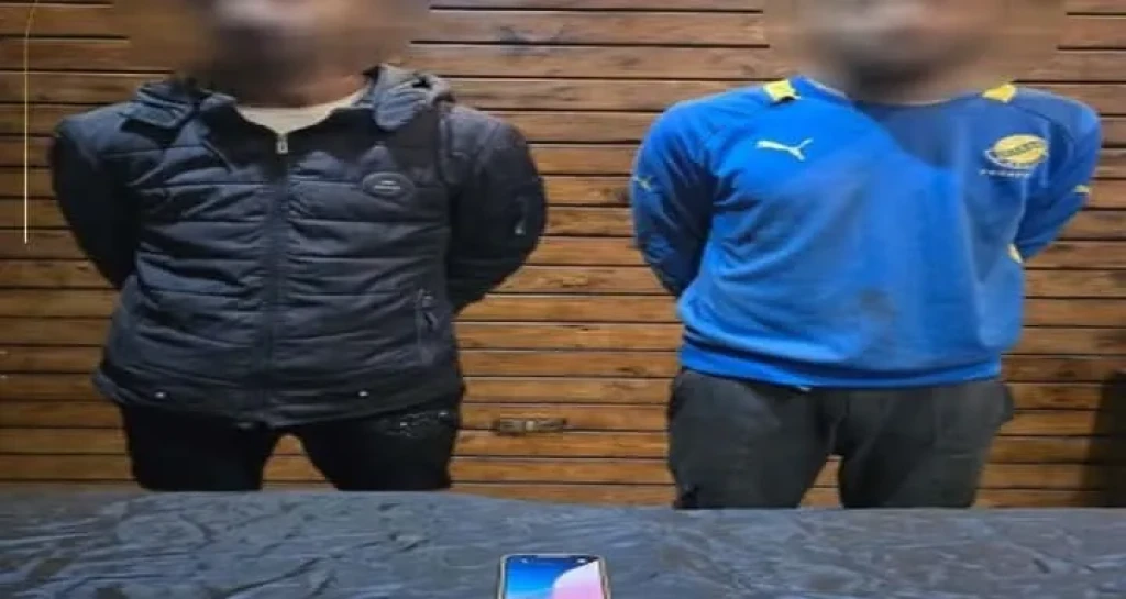 الداخلية : ضبط شخصين لقيامهم بسرقة هاتف محمول باستخدام دارجة نارية بالقليوبية