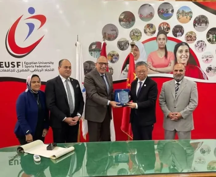 الاتحاد الرياضي للجامعات يستقبل وفدًا من جامعة العاصمة للتربية البدنية  ببكين