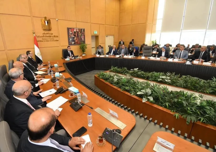 وزير الإسكان يعقد اجتماعا للجنة التنسيقية العليا