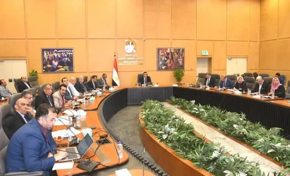 وزير الإسكان يتابع مشروعات المبادرة الرئاسية ”حياة كريمة” بمحافظات الأقصر والفيوم
