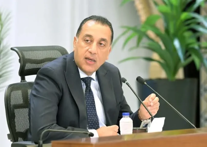 رئيس الوزراء يُتابع جهود اللجنة الطبية العليا والاستغاثات بمجلس الوزراء خلال شهر أبريل الماضي