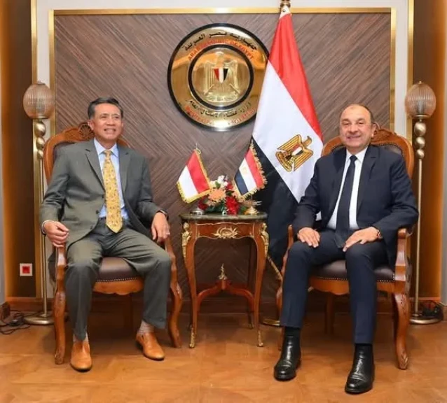 وزير قطاع الأعمال العام يستقبل سفير إندونيسيا بالقاهرة لبحث فرص التعاون الاقتصادي والتجاري والاستثماري