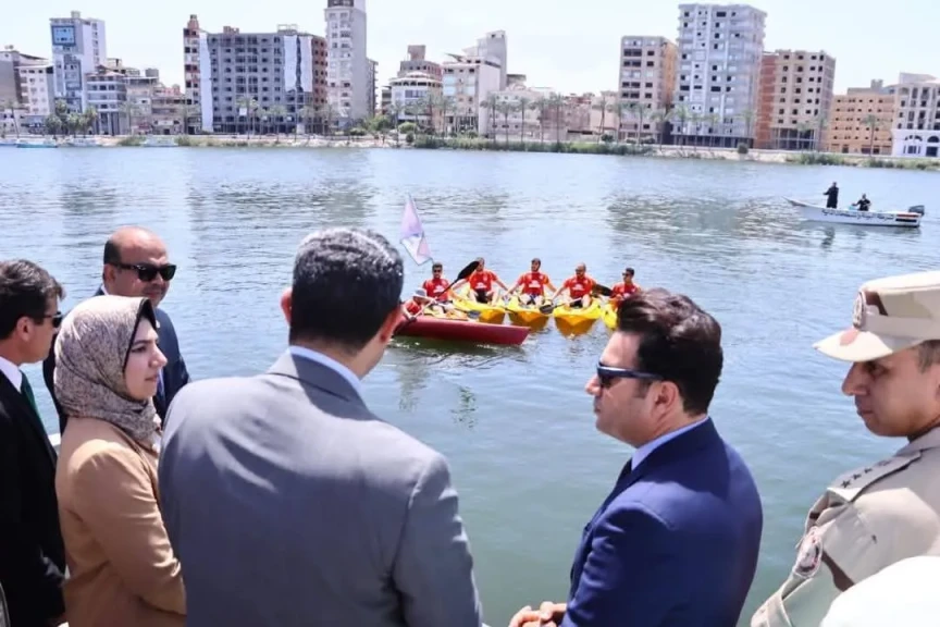 مهرجان التجديف مراكب الكياك” من مرسى كوبري دمياط التاريخي