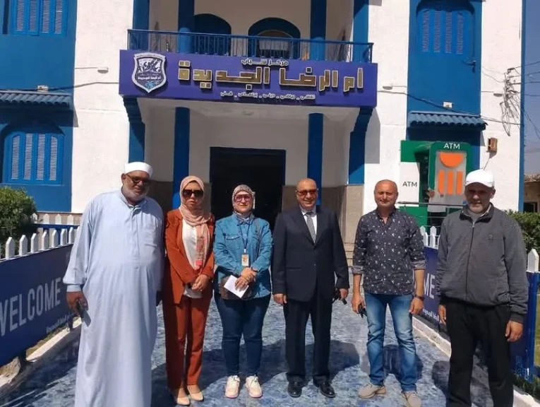 تردد عليها ١٥٧٥ مواطن تلقوا خدمات الكشف والعلاج بالمجان....  الصحة تُطلق قافلة طبية بأم الرضا الجديدة ضمن خطة شهر مايو الجارى