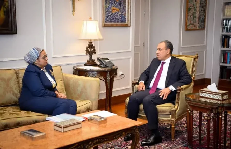 وزير الخارجية والهجرة يستقبل رئيسة المجلس القومى للمرأة