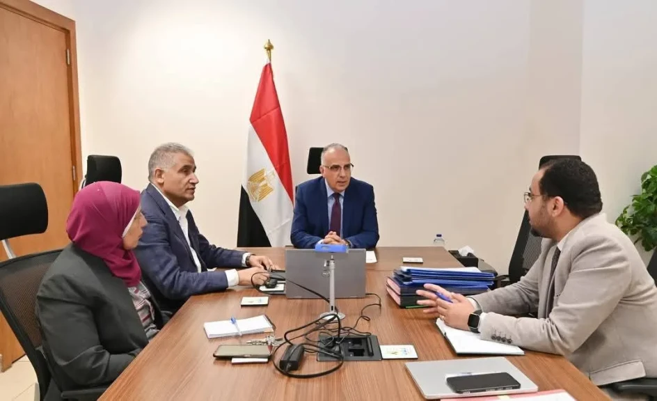 وزير الري يتابع موقف مشروع المسار الناقل لمياه الصرف الزراعي لمحطة المعالجة بالدلتا الجديدة