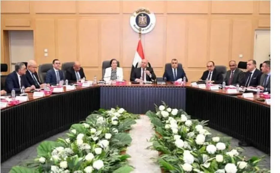 حزمة قرارات لدعم الاستثمار والحفاظ على أصول الدولة خلال اجتماع المجموعة الوزارية للتنمية الصناعية الـ23