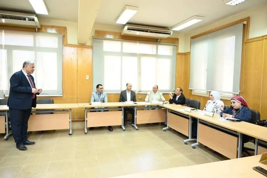 جامعة الفيوم: بدء فعاليات البرنامج التدريبي إعداد القيادات الجامعية للسادة الراغبين في الترشح لمنصب عميد (كلية -معهد)