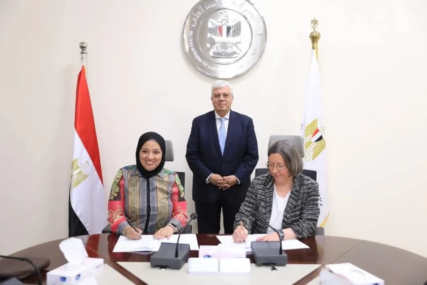 توقيع بروتوكول تعاون بين أكاديمية البحث العلمي وجامعة وست فيرجينيا بالولايات المتحدة