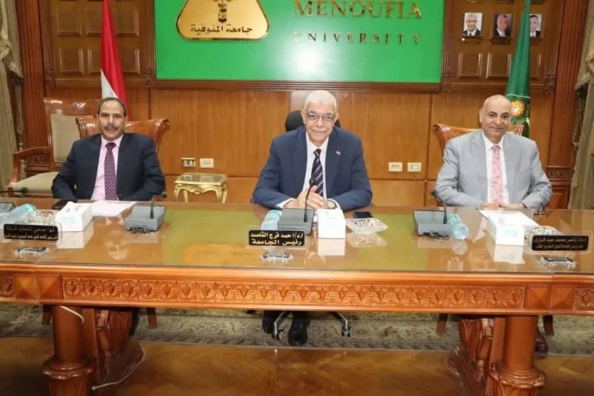 رئيس جامعة المنوفية يرأس لجنة الإحتياجات ويناقش الخطة الخمسية للأقسام العلمية