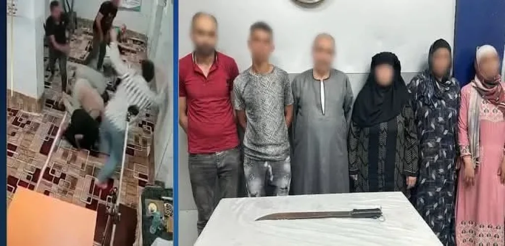 الداخلية: كشف ملابسات نشوب مشاجرة بين عدد من الأشخاص أحدهم يحمل سلاح أبيض داخل أحد المساجد بالقاهرة.