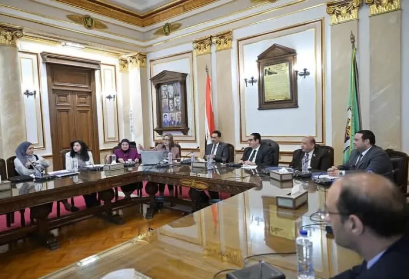 رئيس جامعة القاهرة يوجه بسرعة الانتهاء من وضع الخطة الاستراتيجية للجامعة 2025-2030