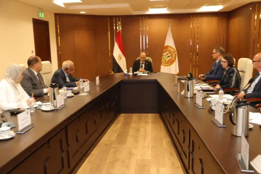 وزير العمل وممثلو القطاع الخاص يعلنون إطلاق المرصد التنسيقي لمعلومات سوق العمل ..