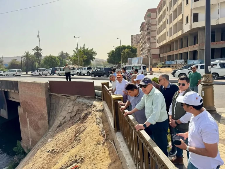 وزير الري يتفقد مشروعات الموارد المائية والري بمحافظة أسوان
