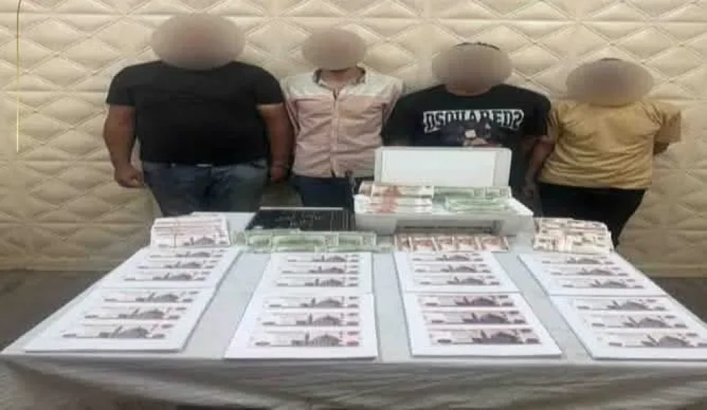 ضبط قيام تشكيل عصابى بممارسة نشاط إجرامى فى تزييف العملات المحلية و الأجنبية بالقاهرة