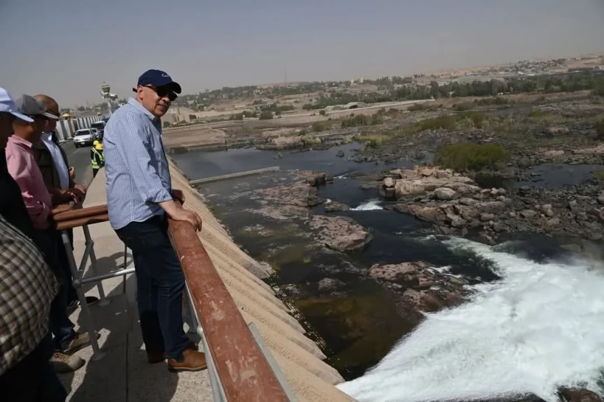 وزير الري يتفقد أعمال الصيانة الدورية لرفع كفاءة خزان أسوان