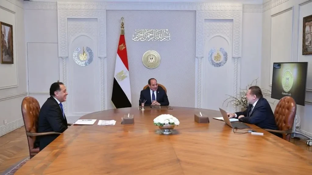 الرئيس السيسي يوجه بضرورة مواصلة العمل على توفير الظروف الملائمة لجذب مزيد من الاستثمارات الأجنبية