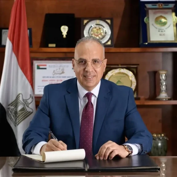 وزير الري يتابع أعمال الهيئة المصرية العامة للمساحة والرؤية المستقبلية لتطويرها
