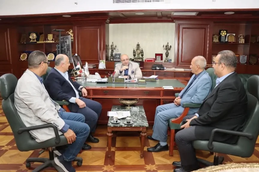 محافظ بني سويف يلتقي مجموعة تيتان