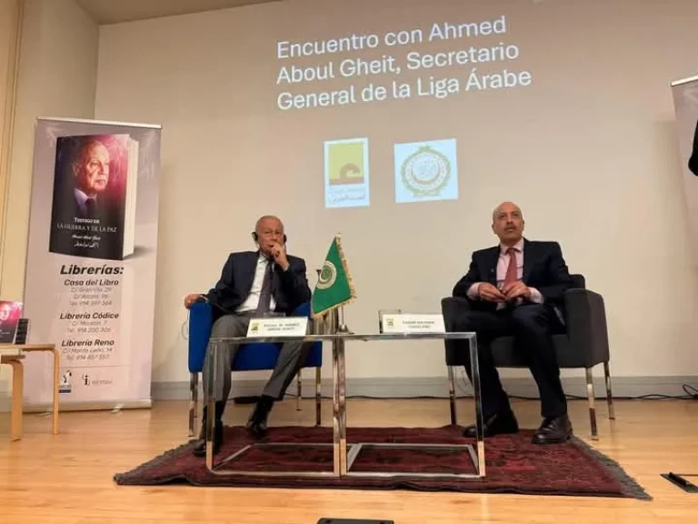 أبو الغيط يشهد إطلاق كتاب ”شاهد على الحرب والسلام” باللغة الإسبانية في مدريد
