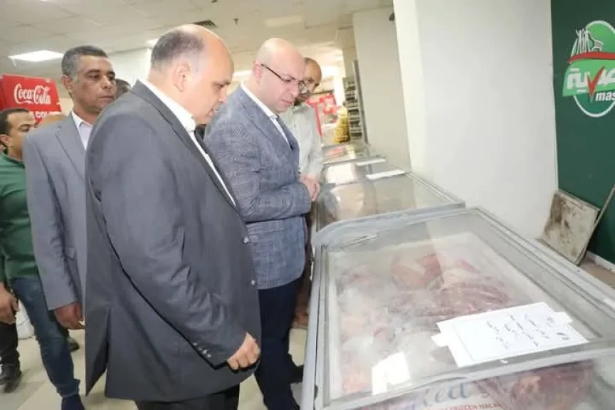 محافظ بني سويف يتفقد الشركة المصرية لتجارة الجملة