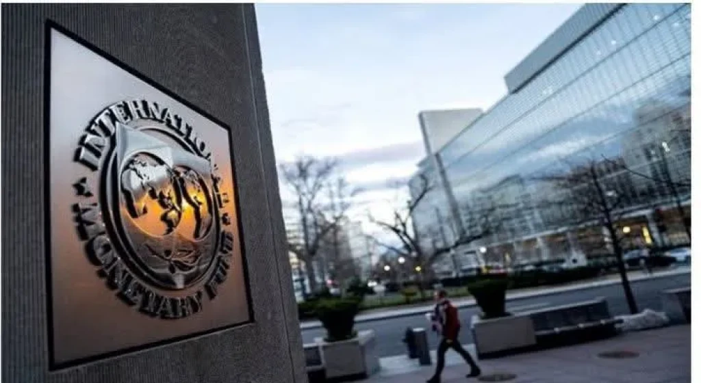 صندوق النقد يرفع توقعات النمو في مصر إلى 3.8% بفضل أداء ”فاق التوقعات” في النصف الأول