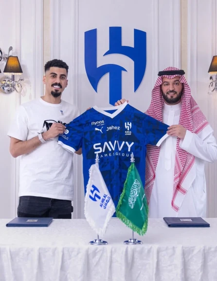 علي لاجامي فضل الهلال علي الأهلي بعد خروجه من حسابات النصر