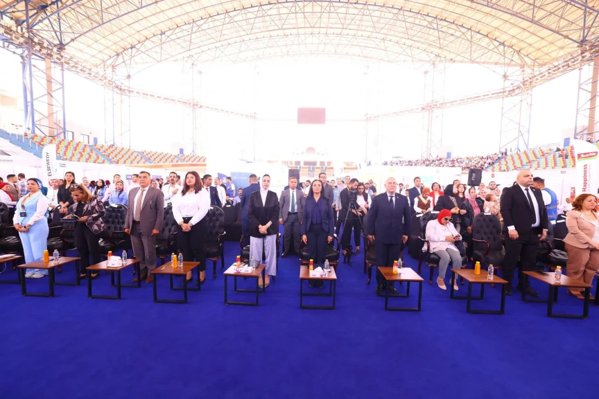 وزيرة التضامن الاجتماعي تفتتح فعاليات ”ملتقى فرصة حياة للتوظيف” لمؤسسة ”حياة كريمة” بالشراكة مع مؤسسة ”كير مصر للتنمية”