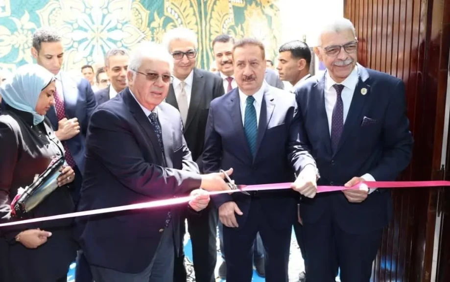 محافظ المنوفية ووزير التعليم العالي ورئيس الجامعة يفتتحون مركز الإختبارات الإلكترونية بكلية الحقوق