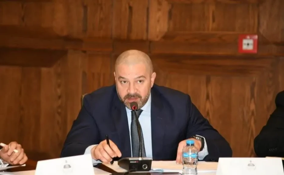 أحمد دياب يحضر توقيع شراكة بين الأهلي والمتحدة.. ويدعم بيراميدز في نهائي افريقيا