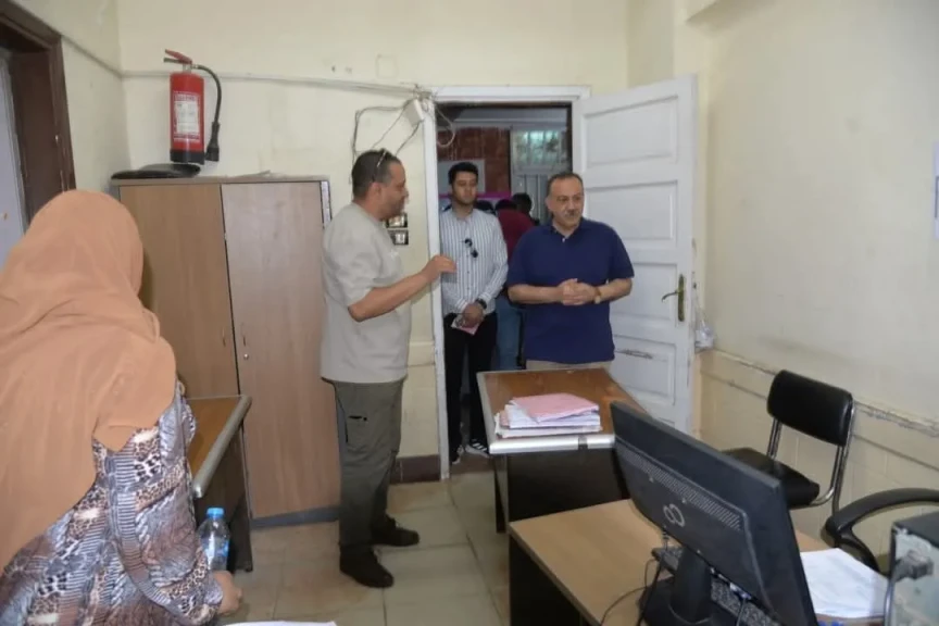 محافظ أسيوط يتفقد المركز الصحي الحضري لمتابعة مستوى الخدمات الطبية المقدمة