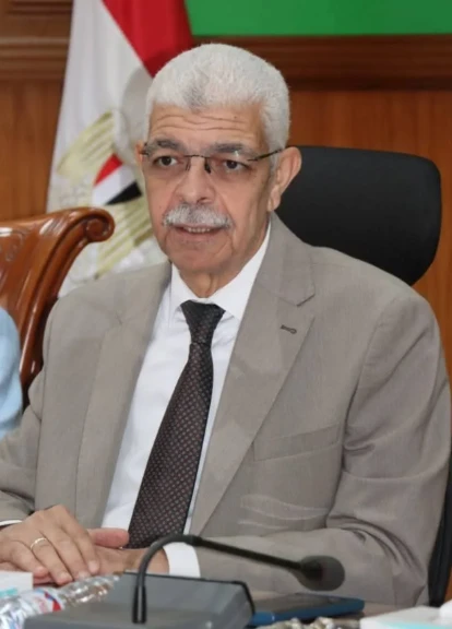 رئيس جامعة المنوفية يتراس إجتماع لجنة التدويل