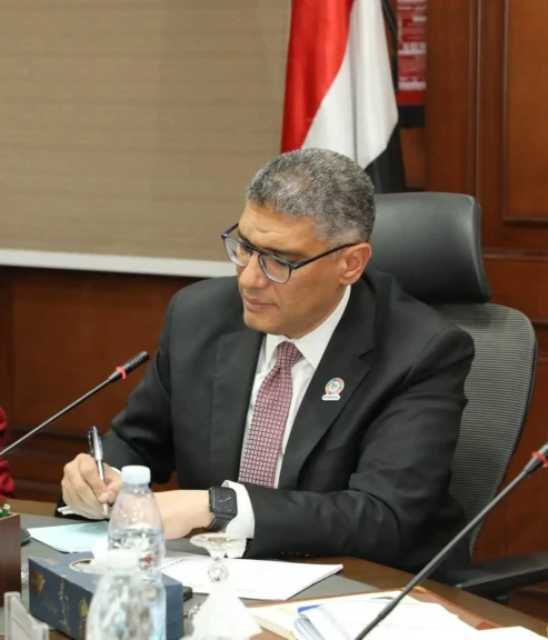 محافظ الجيزة يعقد لقاء الثلاثاء الأسبوعي لبحث الشكاوى والطلبات المقدمة من أحياء المحافظة