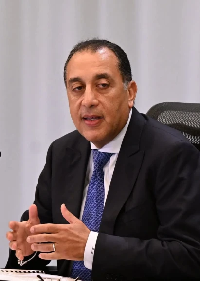رئيس الوزراء يجيب عن الأسئلة المطروحة في المؤتمر الصحفي