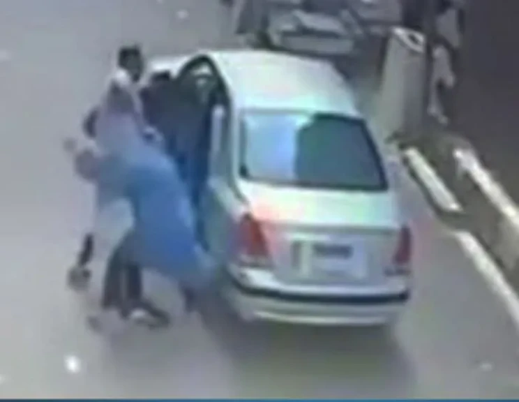 الداخلية:كشف ملابسات مقطع فيديو واقعة الاعتداء بالضرب علي سيدة بالجيزة