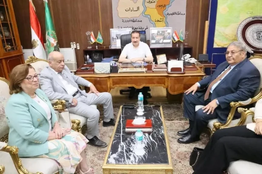 محافظ المنوفية يستقبل وفد حزب الشعب الجمهوري ونقيب الأطباء