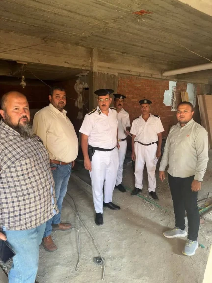 جهازا مدينتي بدر و٦ أكتوبر يزيلان عدة مخالفات بناء بالتعاون مع الشرطة