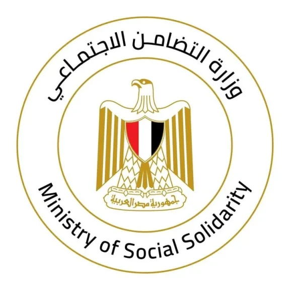 وزيرة التضامن الاجتماعي توجه بصرف 100 ألف جنيه لأسرة شهيد حريق محطة بنزين العاشر من رمضان