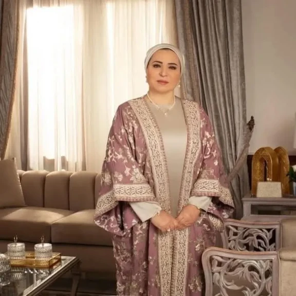 السيدة انتصار السيسى تتواصل مع أسرة البطل خالد محمد شوقي وتقدم واجب العزاء لذويه