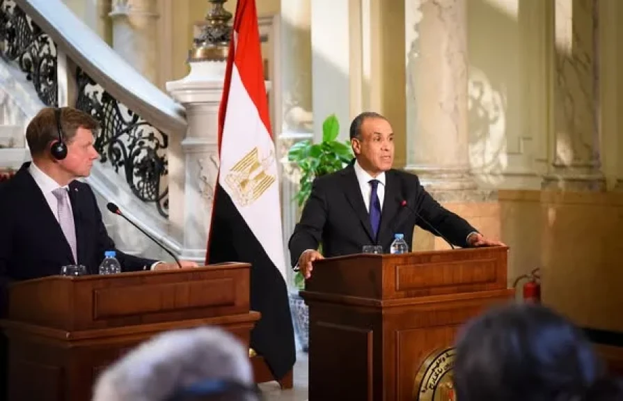 وزير الخارجية والهجرة يجرى مشاورات سياسية مع نظيره الألمانى