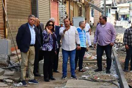 وزيرة التنمية المحلية تتفقد أعمال تنفيذ المرحلة الأولى من تطوير سوق العتبة بحي الموسكي بالقاهرة