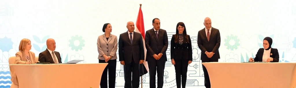 رئيس الوزراء يشهد مراسم توقيع عدد من الاتفاقيات بين الحكومة وشركاء التنمية والقطاع الخاص