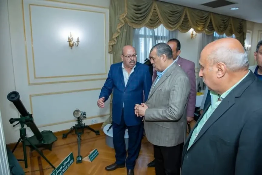 وزير الإنتاج الحربي يتابع مراحل التصنيع العسكري والمدني بمصنع إنتاج وإصلاح المدرعات