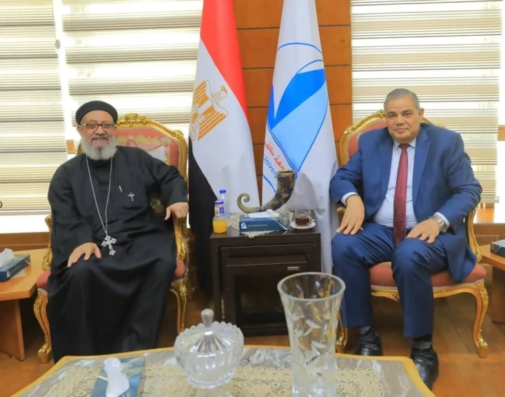 رئيس جامعة كفر الشيخ يستقبل وفد الكنيسة الأرثوذكسية للتهنئة بعيد الاضحي المبارك