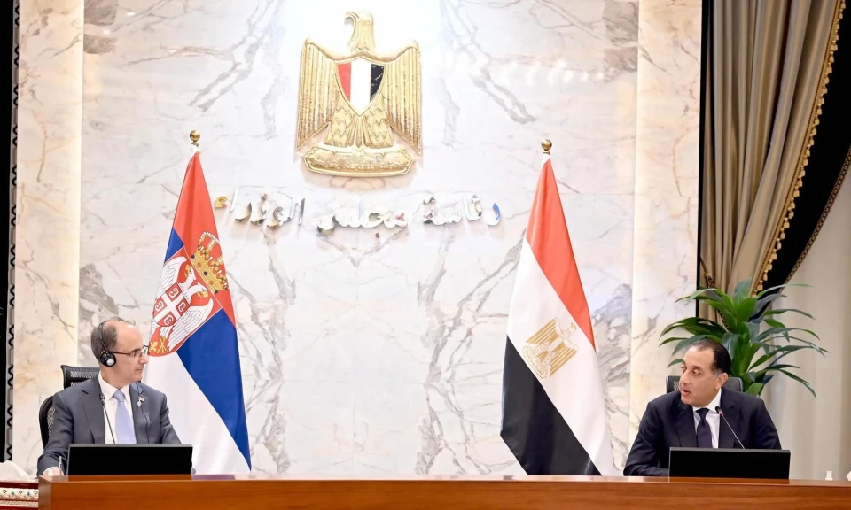رئيسا وزراء مصر وصربيا يترأسان جلسة مباحثات موسعة لمناقشة عدد من الملفات ذات الاهتمام المشترك