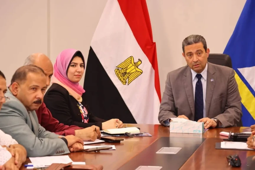 محافظ دمياط يتابع مستجدات الموقف التنفيذى بمشروعات الصرف الصحي ومستشفى الصحة النفسية وعلاج الإدمان