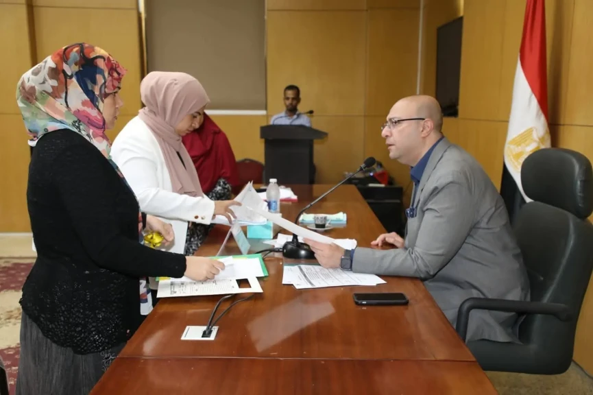 محافظ بنى سويف يتفقد الموقف التنفيذي لمشروع المرسى السياحى
