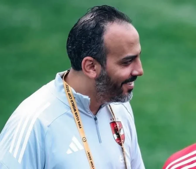 كوكا يغيب عن مران الأهلي للإصابة