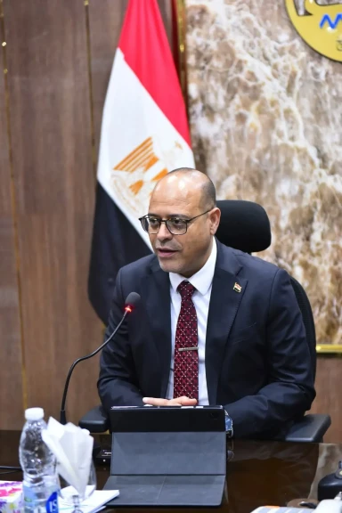 وزير العمل لراديو النيل: بدء تطبيق قانون العمل الجديد أول سبتمبر.. والبطالة تراجعت إلى 6.3%