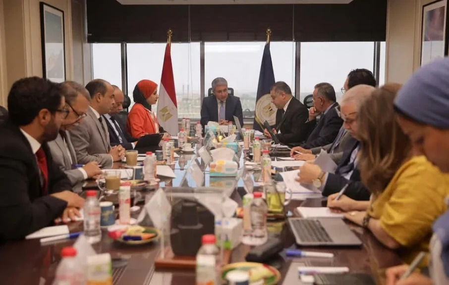 وزير السياحة والآثار يترأس اجتماع مجلس إدارة الهيئة المصرية العامة للتنشيط السياحي